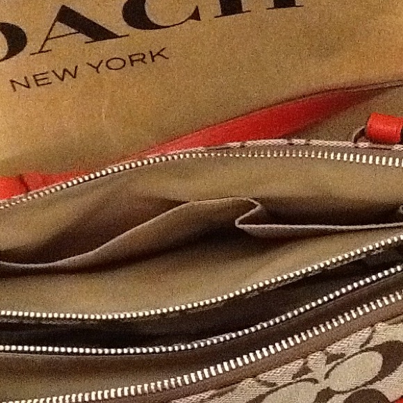 Coach Parker Signature Kathryn triple zipper - Picture 5 of 6